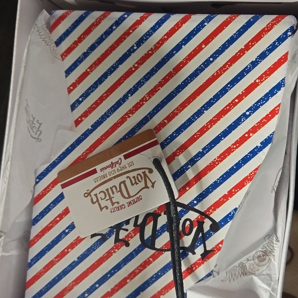 NWT Von Dutch Box Purse - Picture 6 of 7